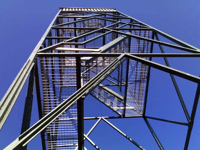 Kummun n�k�torni